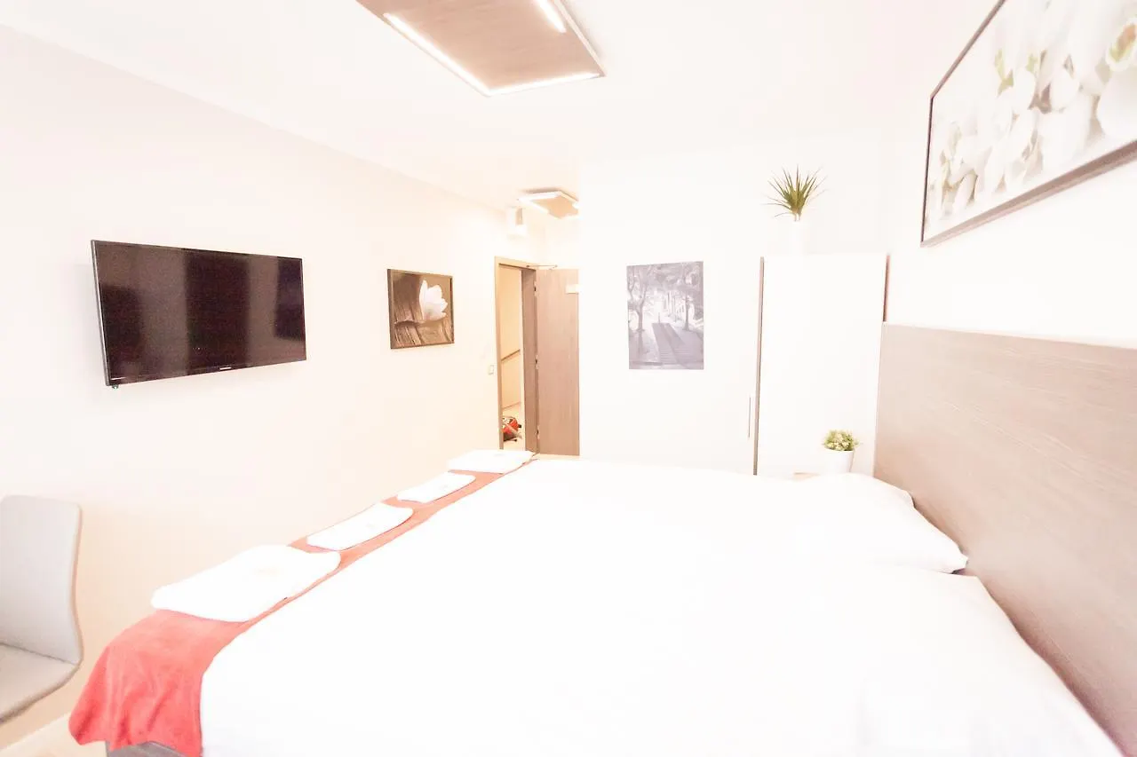 Villa Royal 프라하 2*,  체코