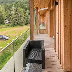 https://suites-apartments-medvedin.spindleruvmlyn-hotels.com